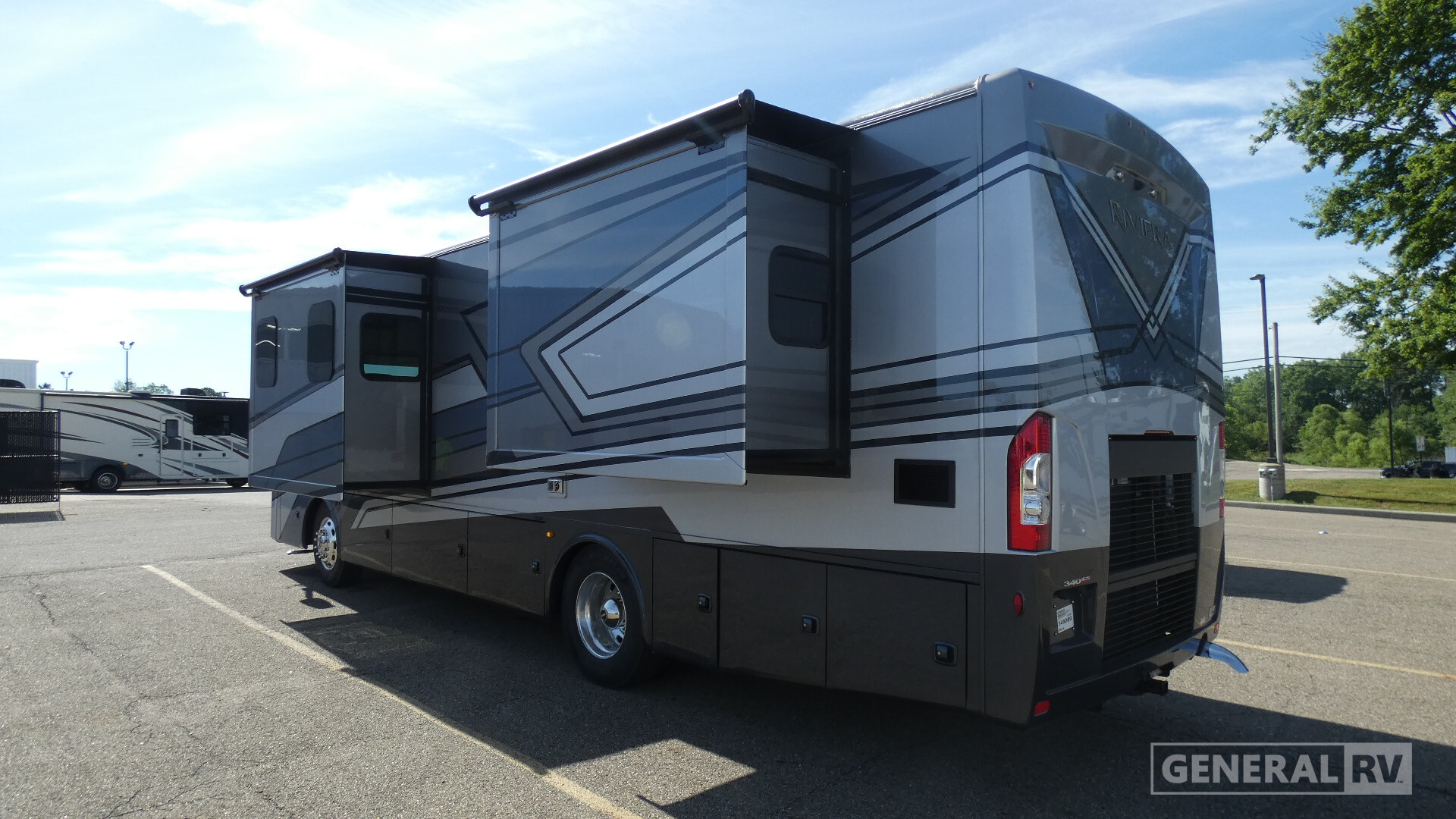 2027 Thor Motor Coach RIVIERA 34SD in north canton OH