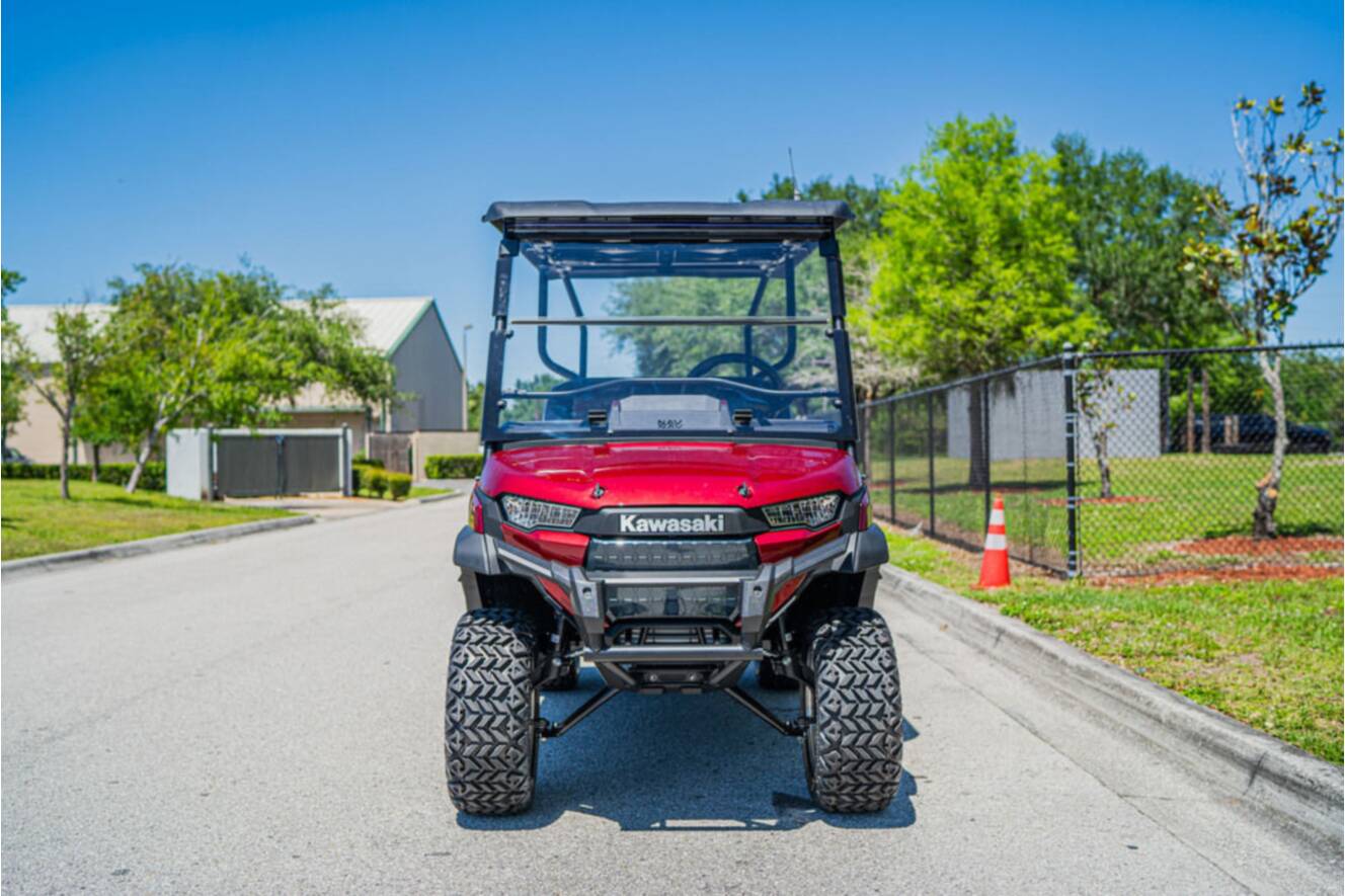 A photo of this 2025 Kawasaki NAV® 4e Limited