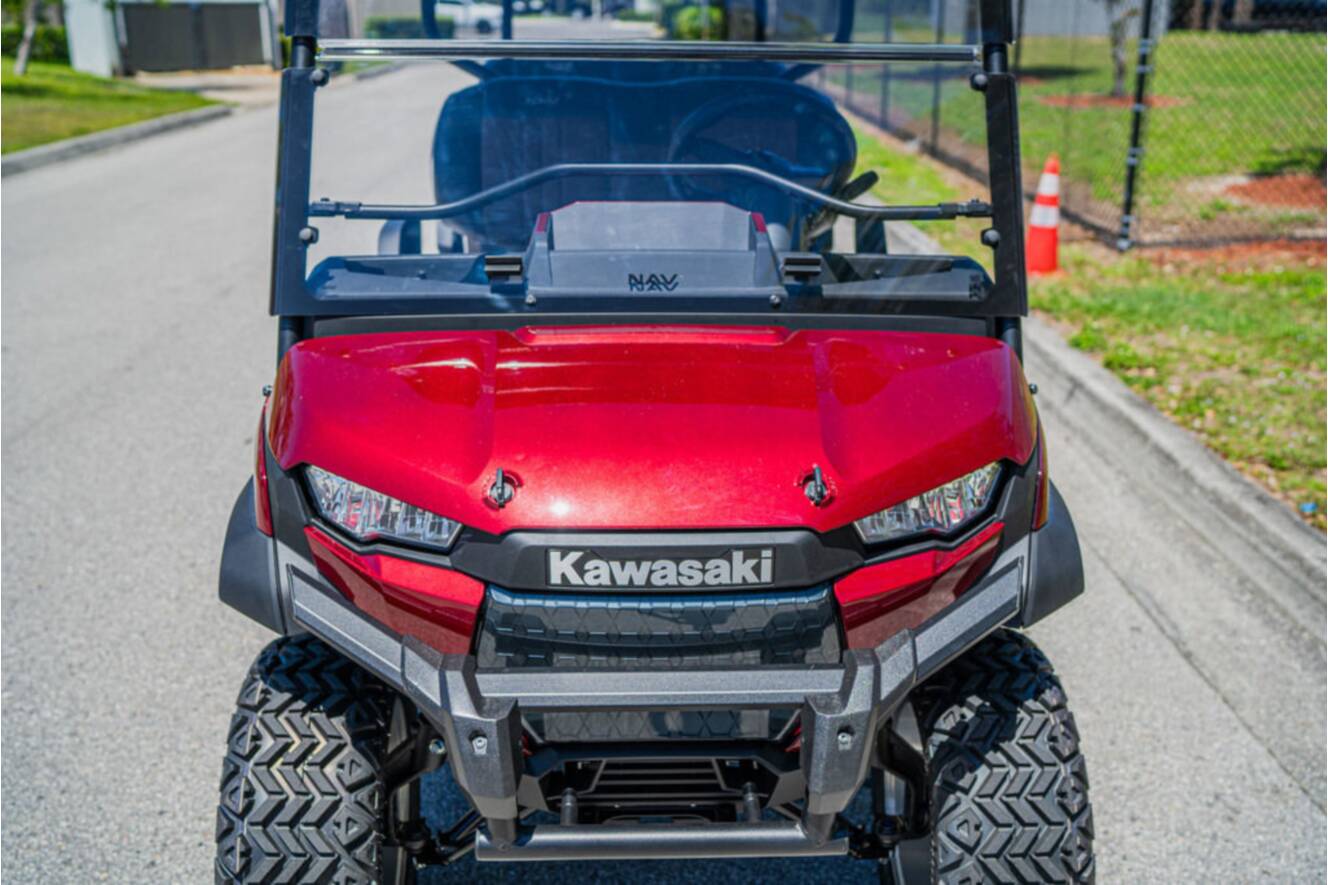 A photo of this 2025 Kawasaki NAV® 4e Limited