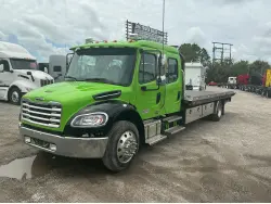 2025 Freightliner M2 106