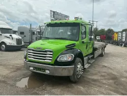 2025 Freightliner M2 106