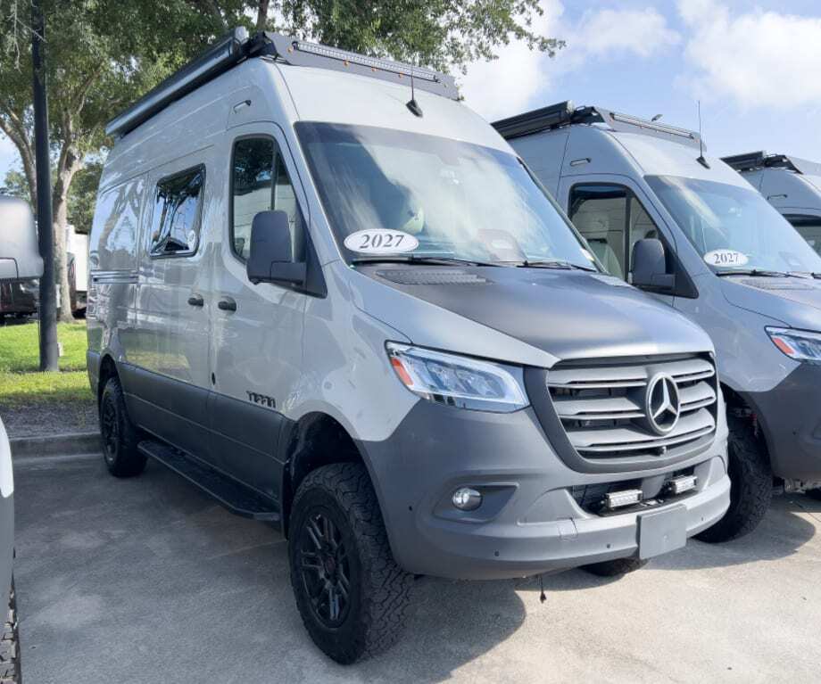 2027 Tiffin GH1 19AV BASE in sanford FL