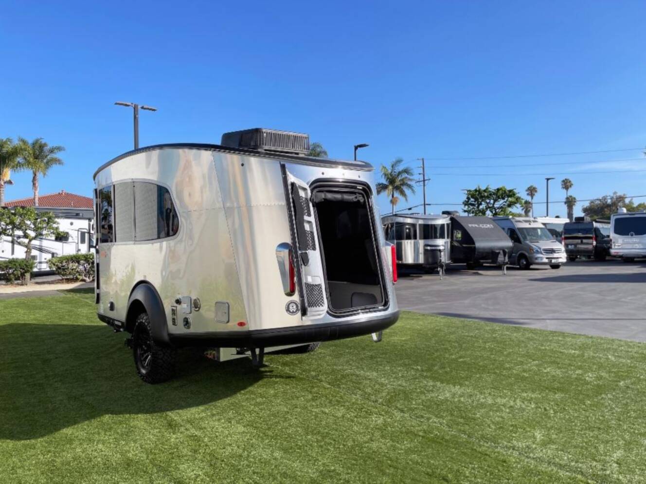 A photo of this 2026 Airstream Basecamp 20X
