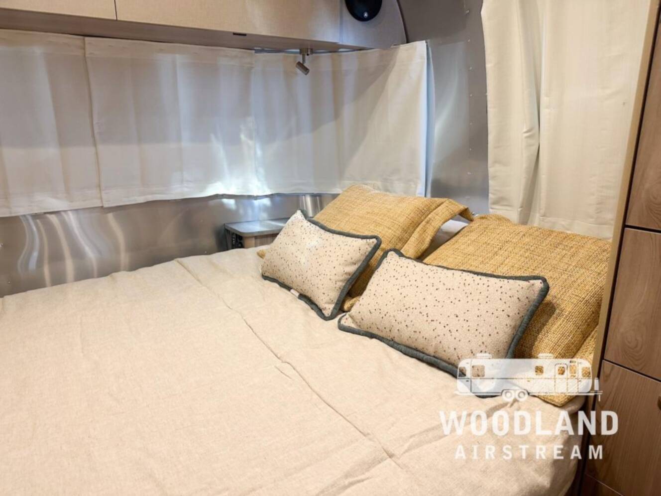 A photo of this 2027 Airstream Flying Cloud 25FB