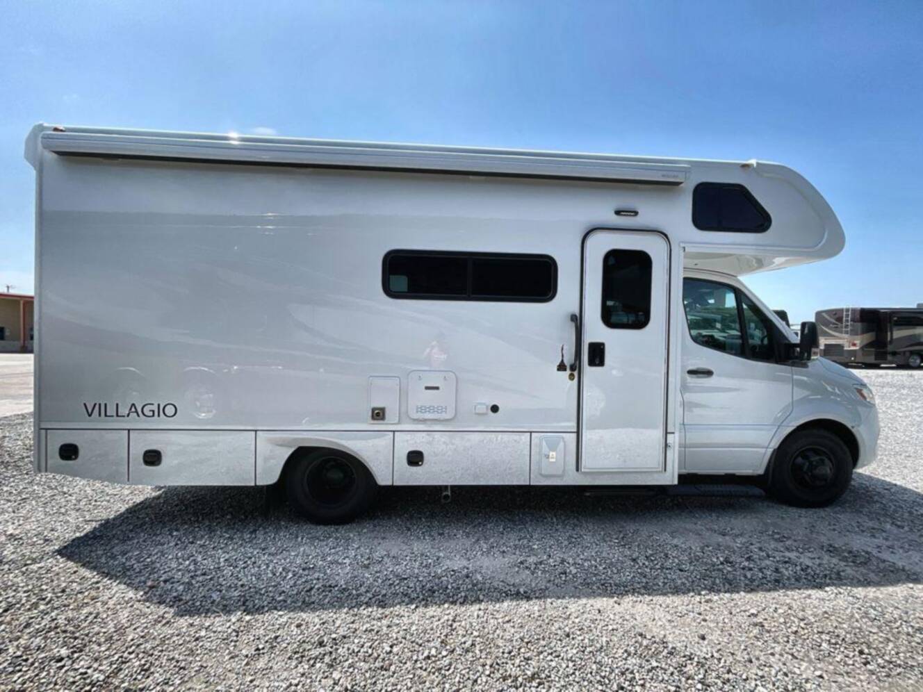 A photo of this 2027 Renegade Villagio 25RMC