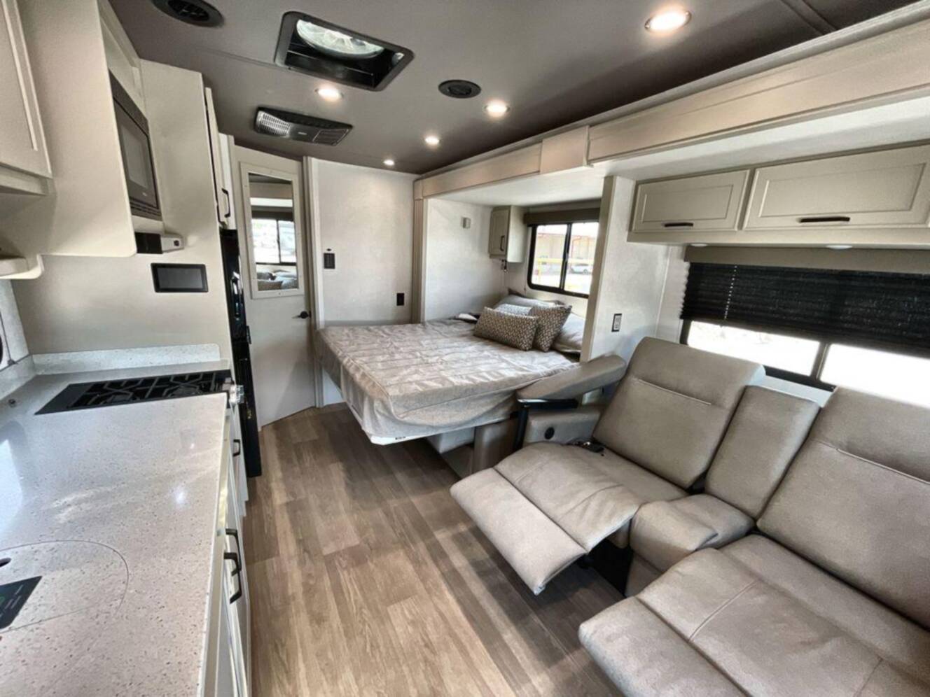 A photo of this 2027 Renegade Villagio 25RMC