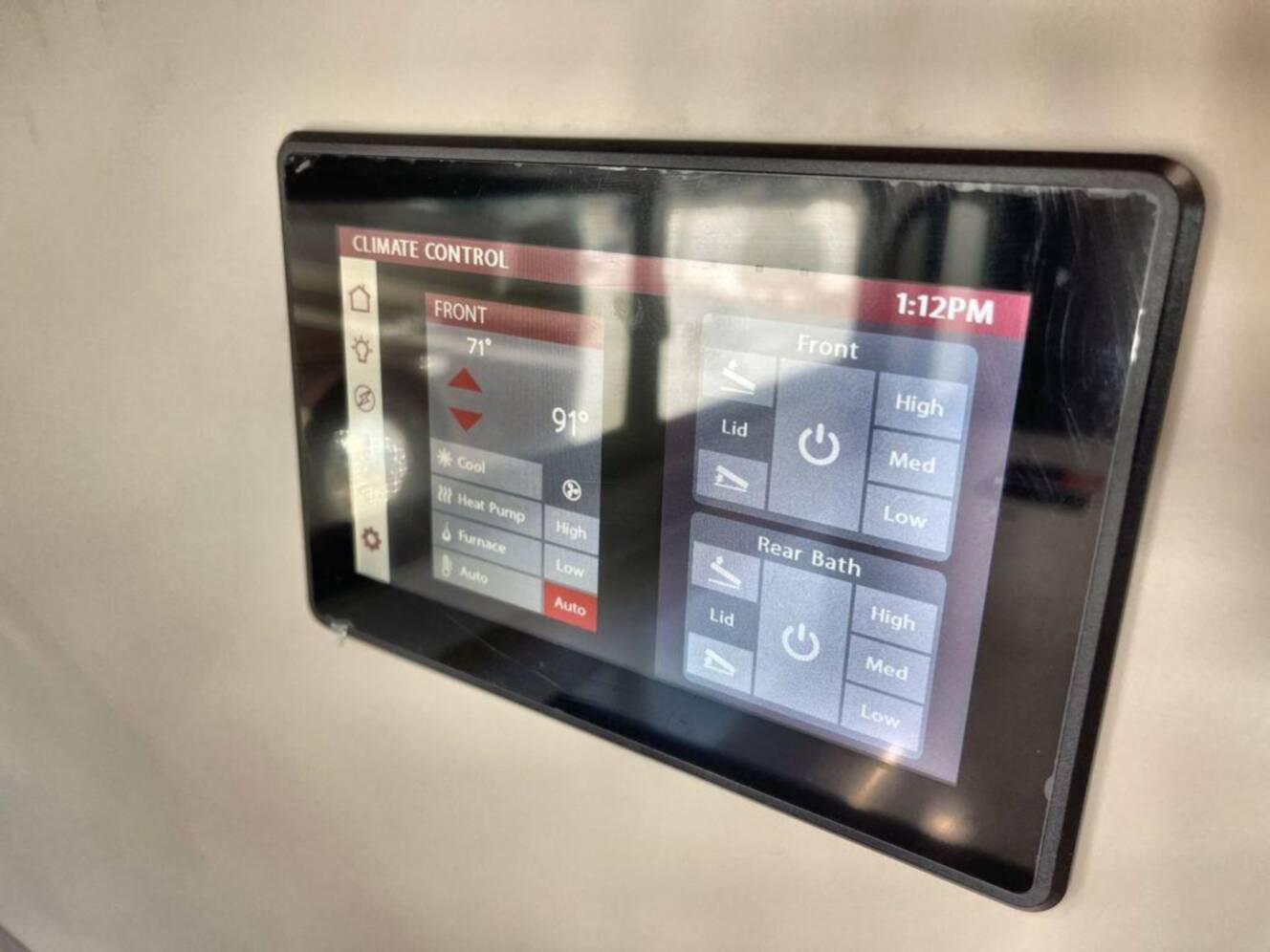 A photo of this 2027 Renegade Villagio 25RMC