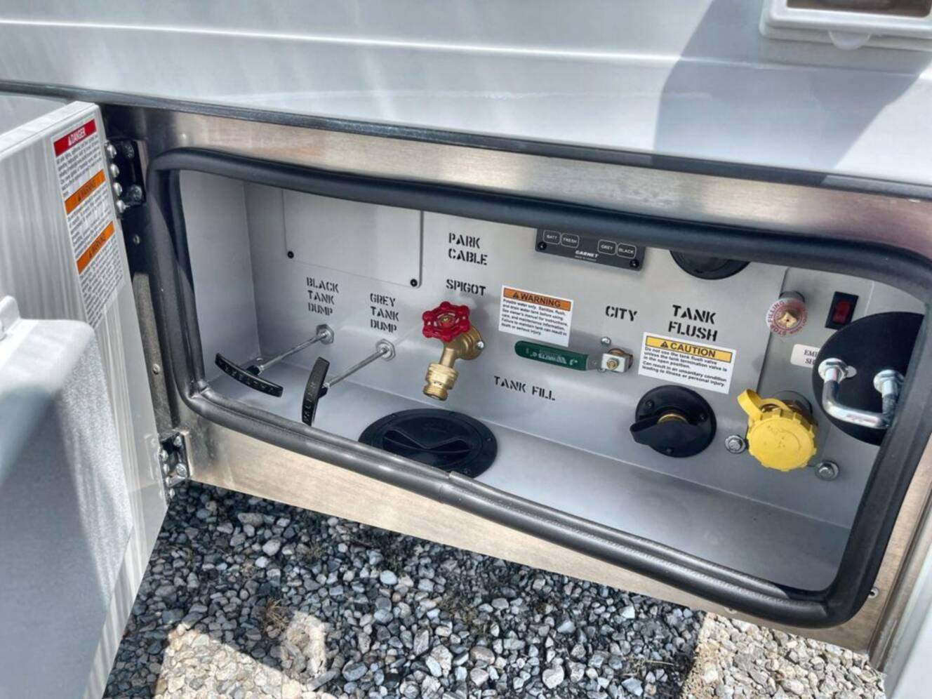 A photo of this 2027 Renegade Villagio 25RMC