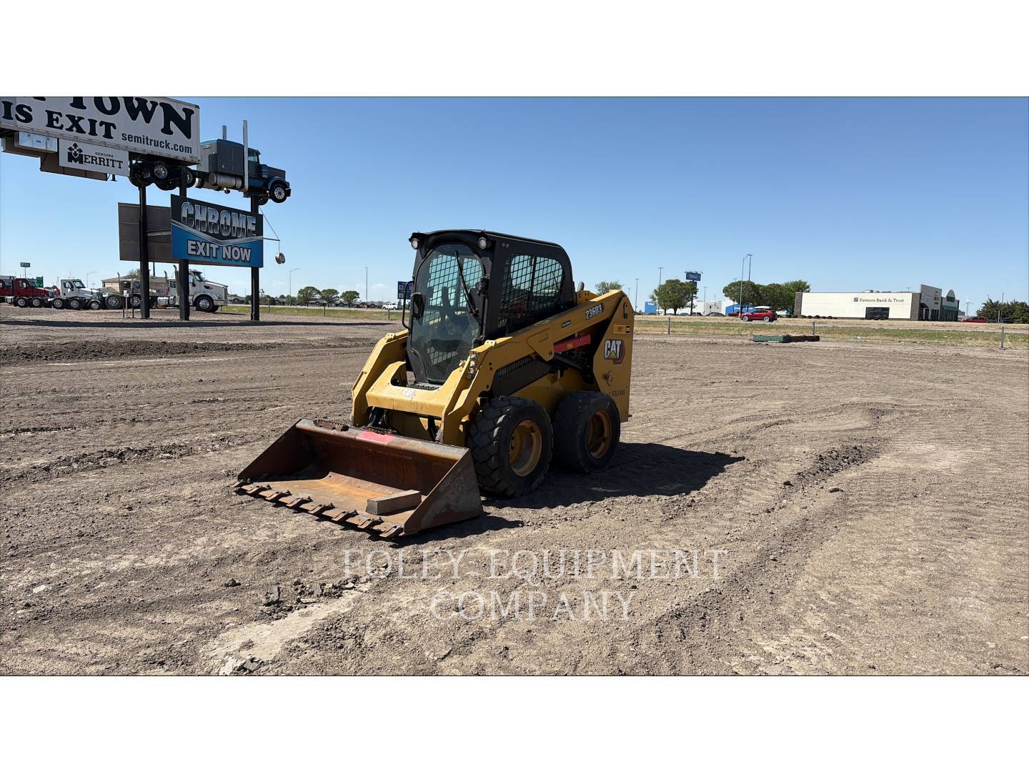 2022 CAT 236D3STD2C in Colby, KS