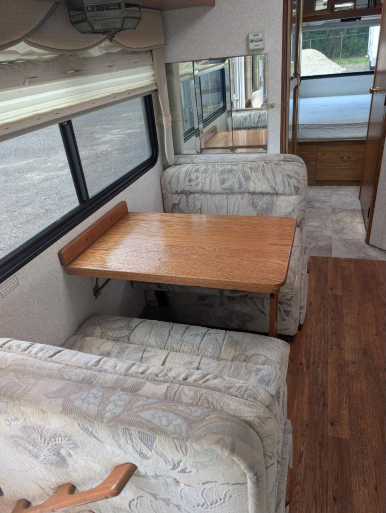A photo of this 1999 Airstream Land Yacht 30J