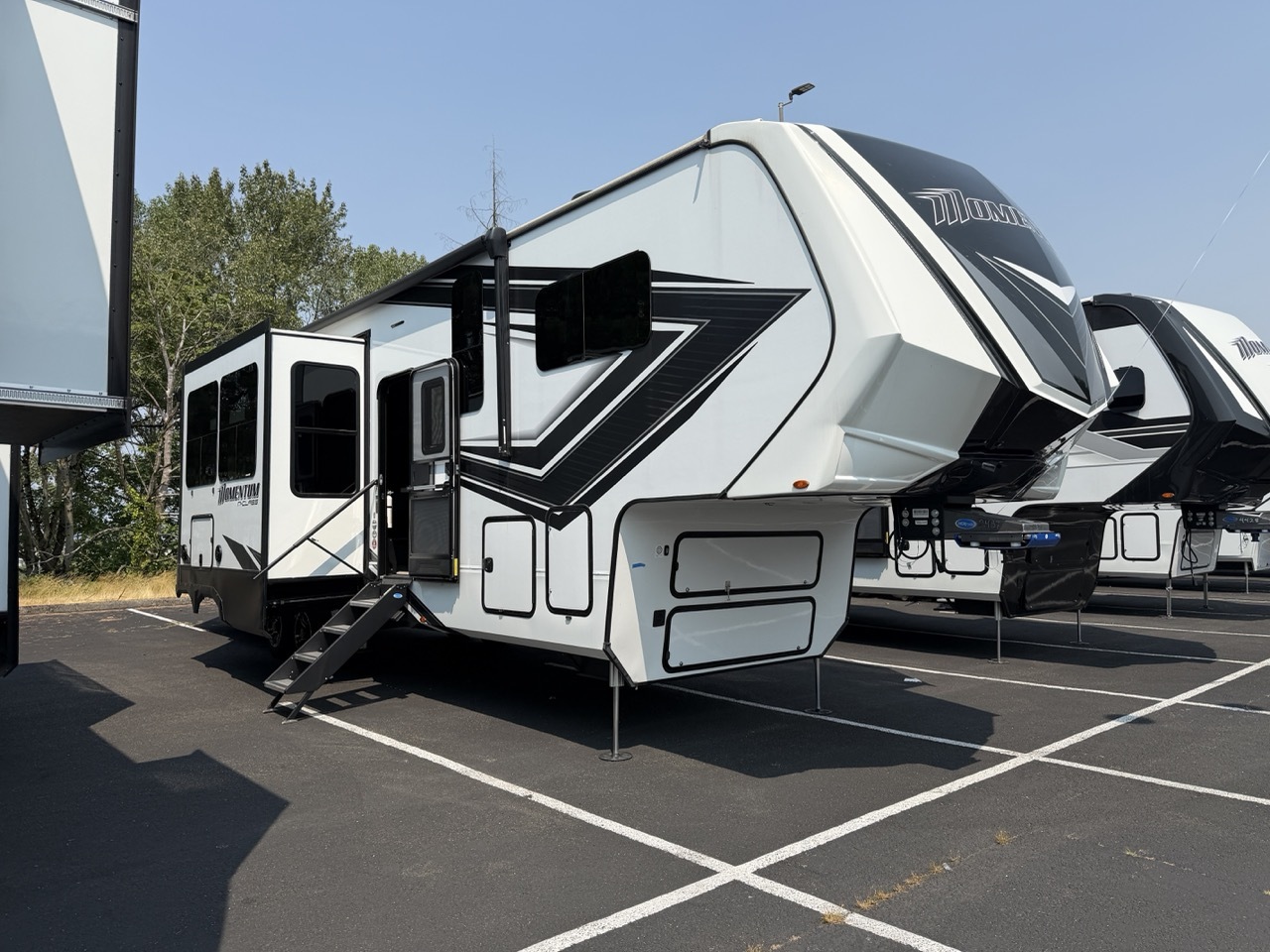 2024 Grand Design Momentum M-Class 351MS in sparks NV