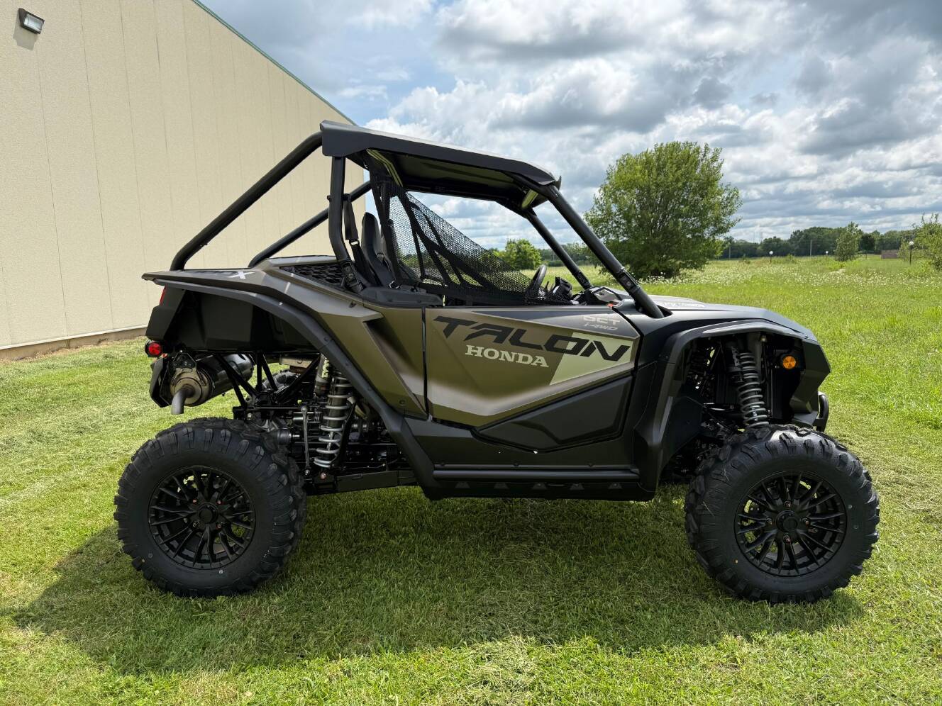 A photo of this 2026 Honda TALON 1000X FOX LIVE VALVE