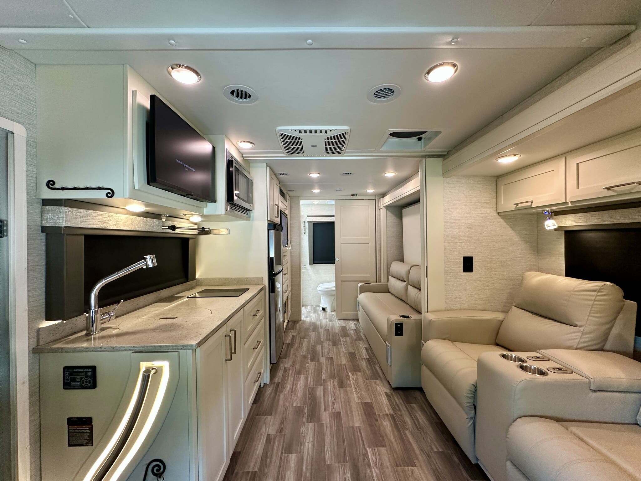 2023 Tiffin Wayfarer 25 RW in fort myers FL