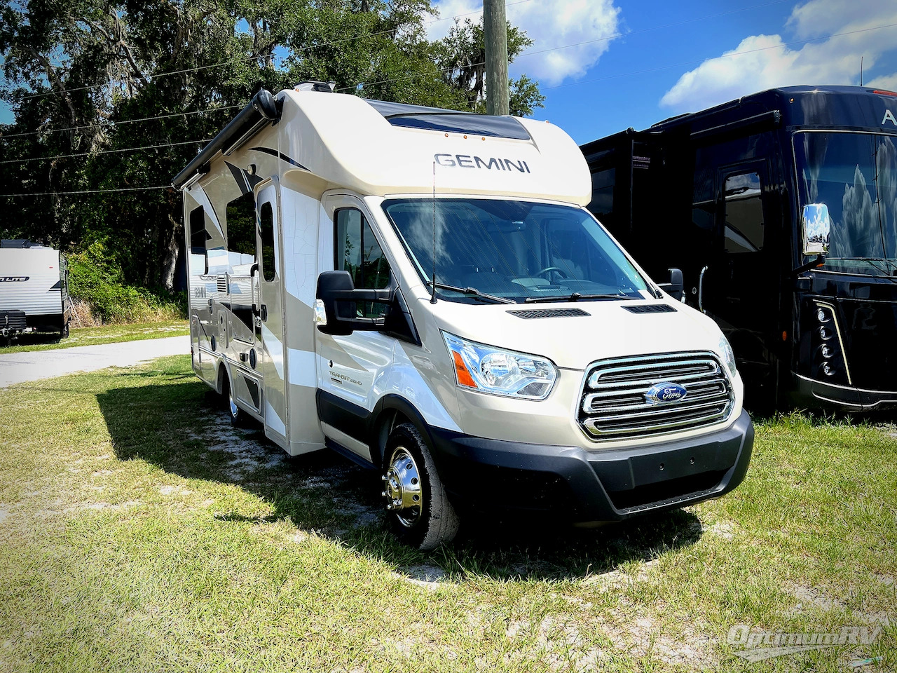 2017 Thor Gemini 23TR RV