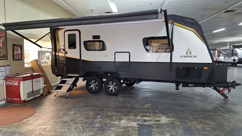 2022 Ember OVERLAND 201FBQ RV