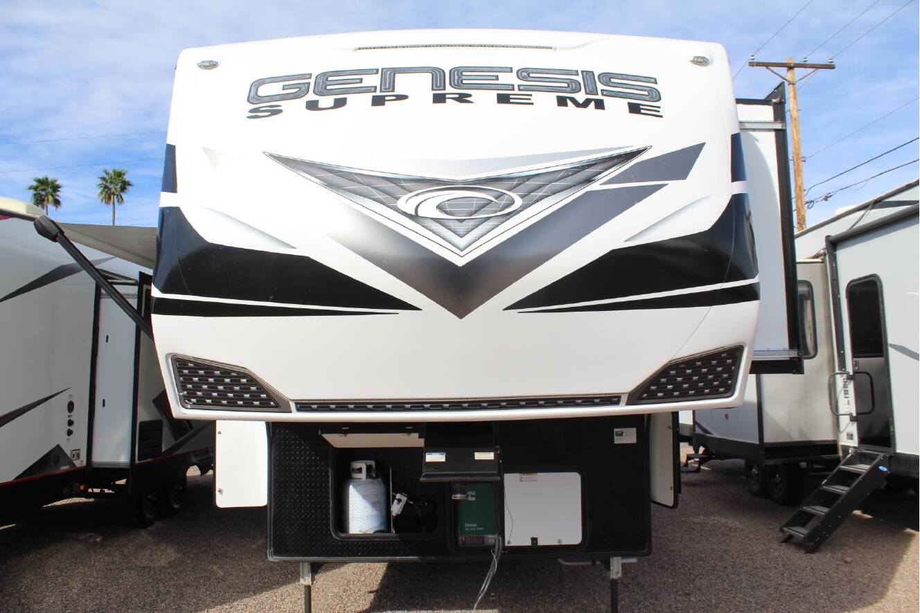 A photo of this 2024 Genesis Supreme GENESIS GCK405