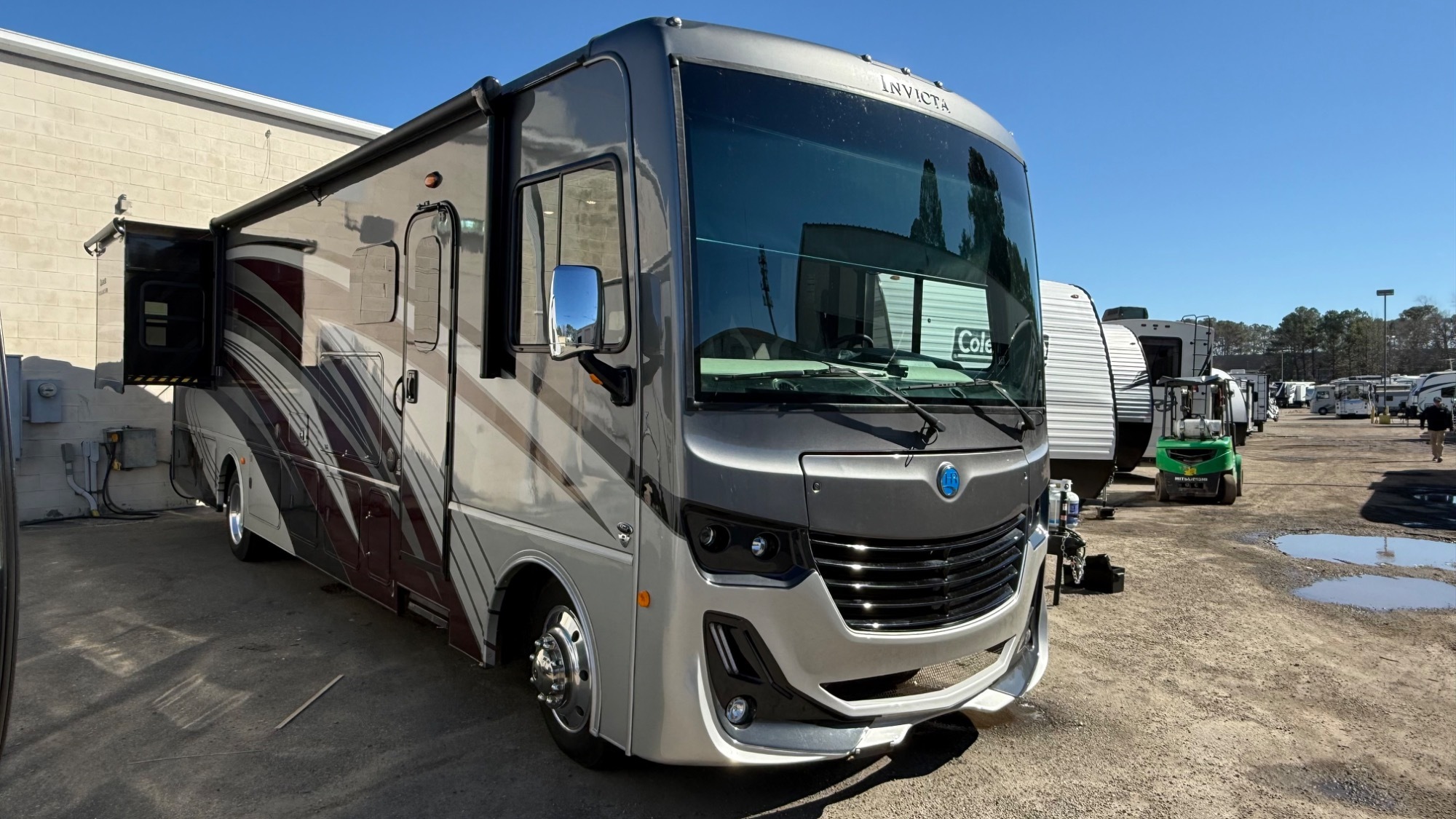 2023 Holiday Rambler INVICTA 34MB RV