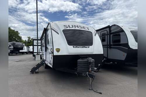 2024 Crossroads SUNSET TRAIL 222RB SS222RB in kodak TN