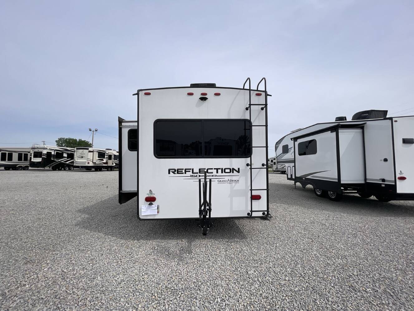 A photo of this 2022 Grand Design REFLECTION 150 SERIES 260RD