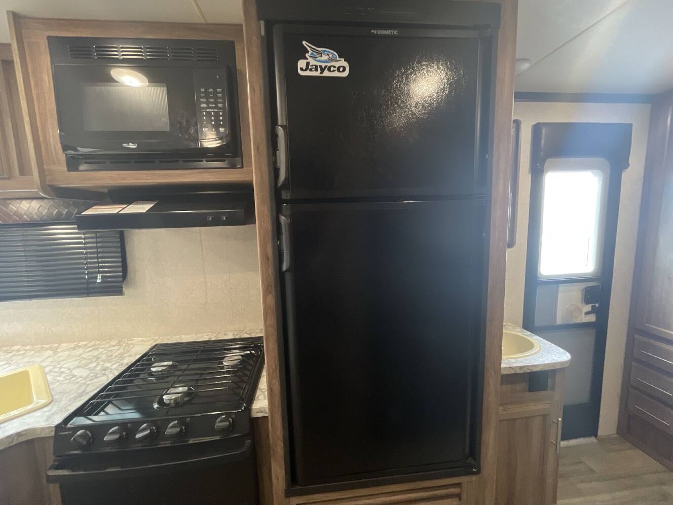 A photo of this 2018 Jayco JAY FEATHER 23BHM