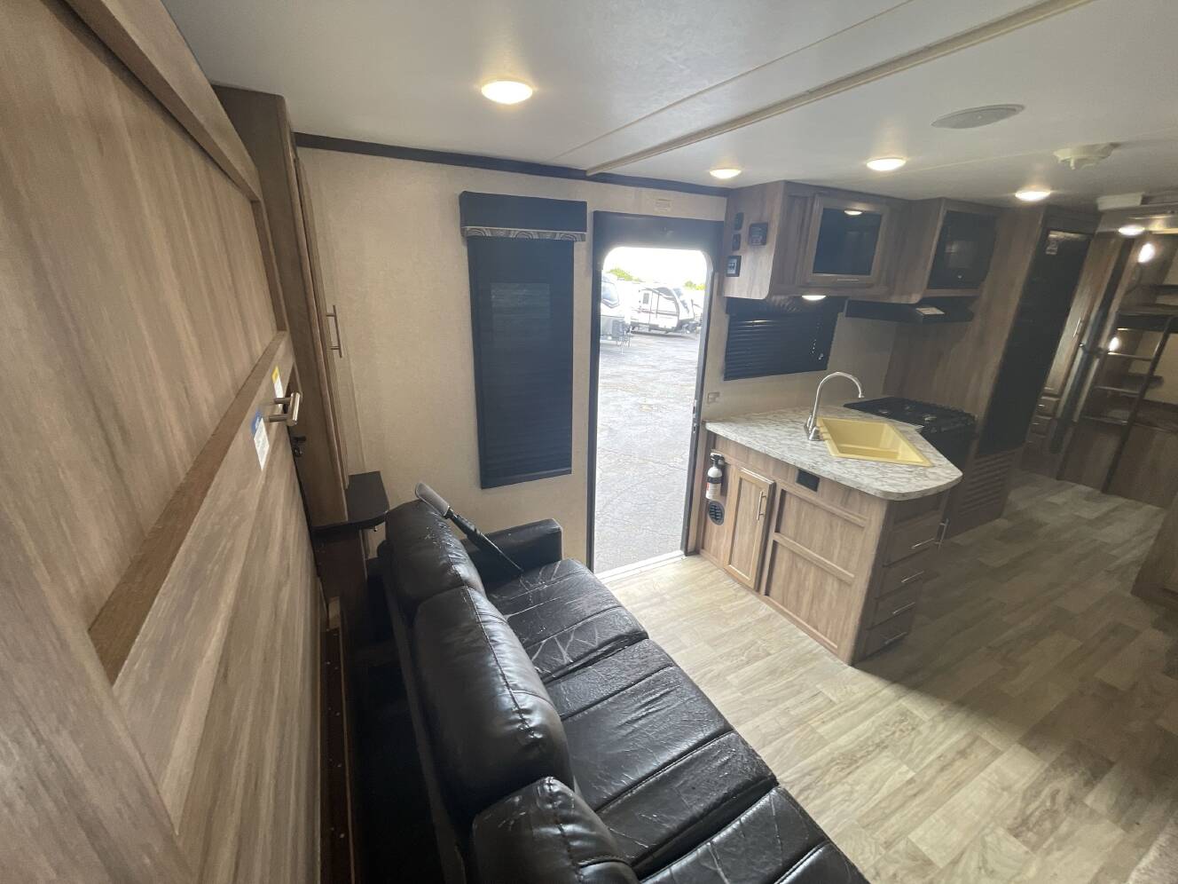 A photo of this 2018 Jayco JAY FEATHER 23BHM