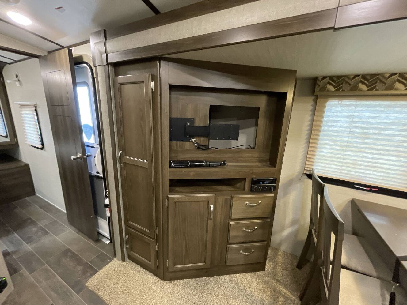 A photo of this 2019 Keystone PREMIER 24RK