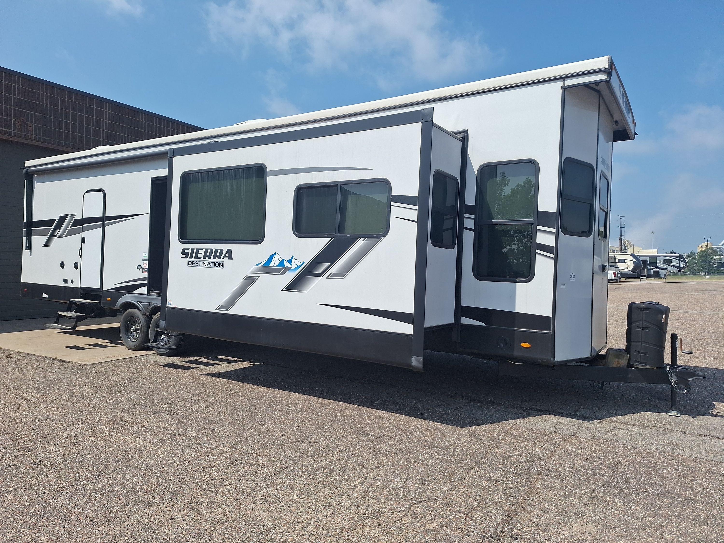 2022 Forest River SIERRA 401FLX RV
