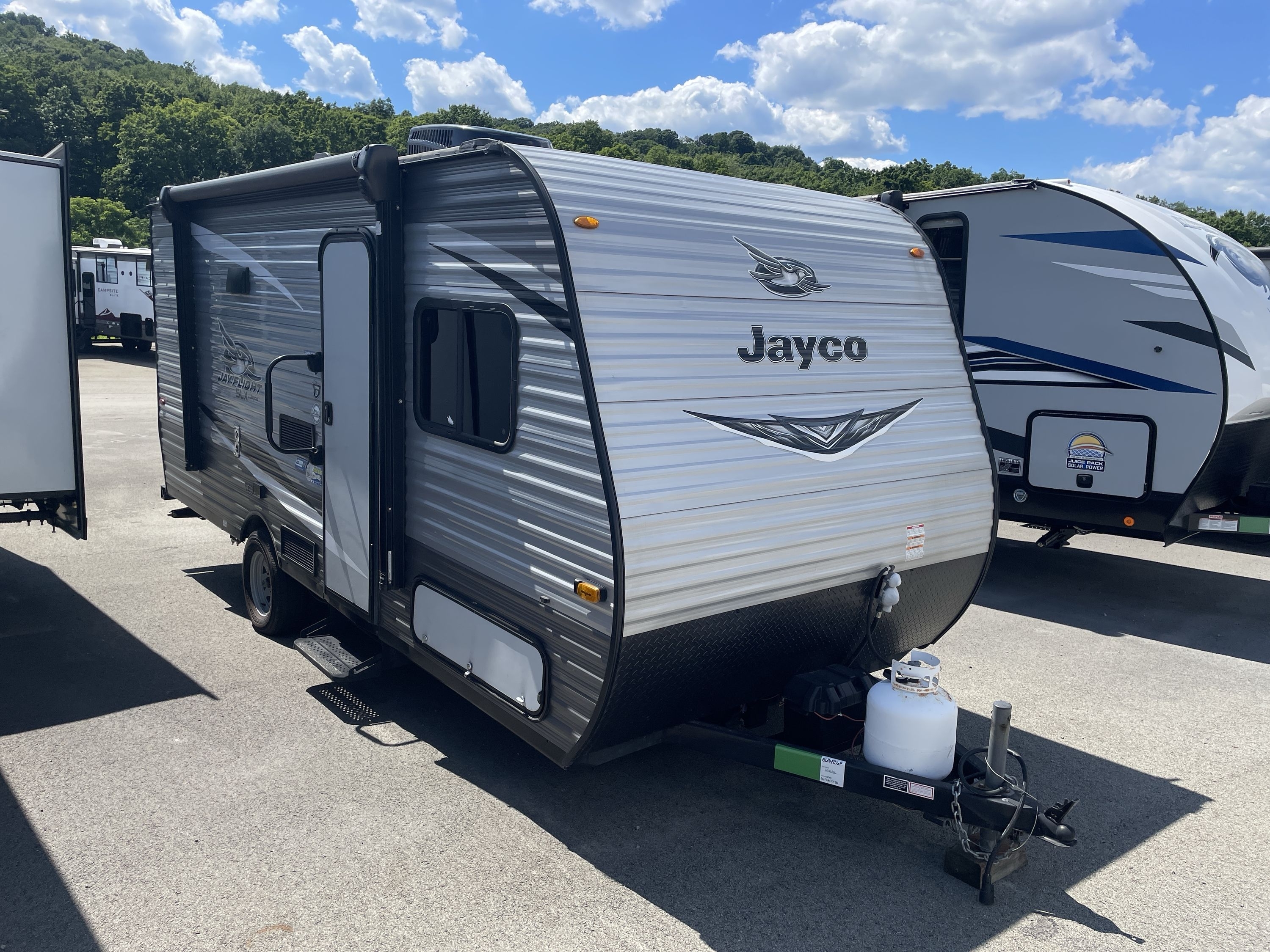 2021 Jayco JAY FLIGHT SLX 174BH in apollo PA