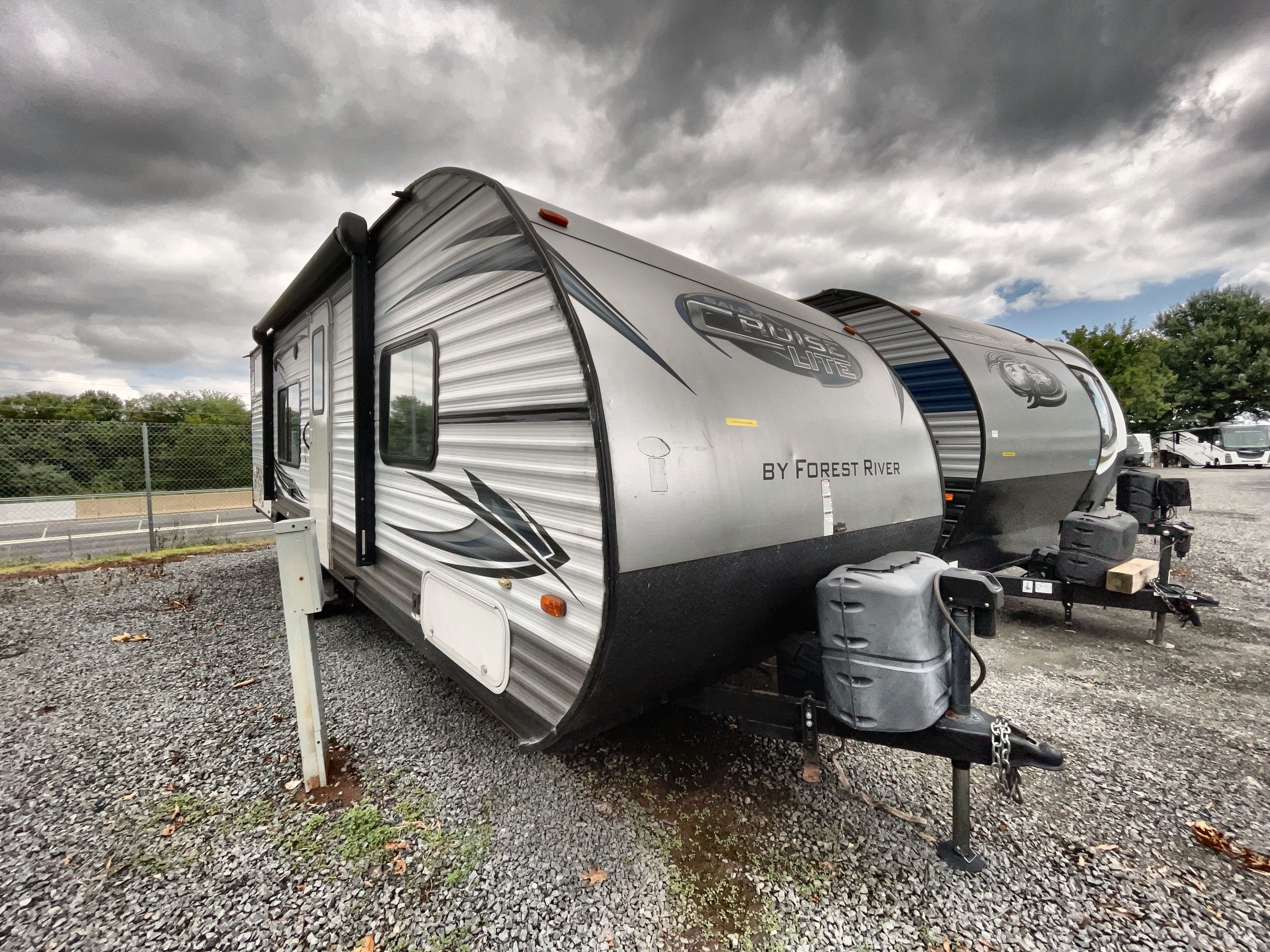 2015 Forest River SALEM CRUISE LITE 261BHXL in manassas VA