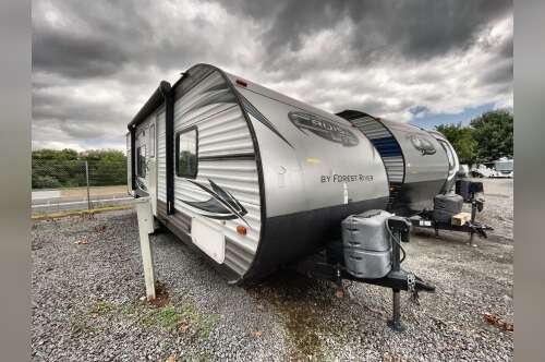 2015 Forest River SALEM CRUISE LITE 261BHXL in manassas VA