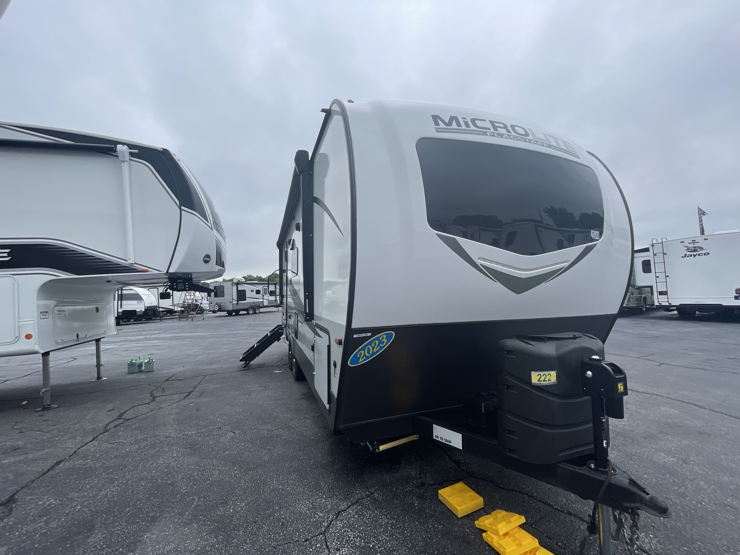 2023 Forest River FLAGSTAFF MICRO LITE 25FBLS RV