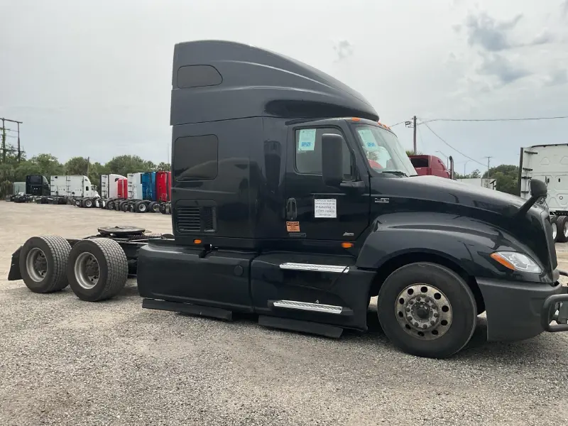 2020 INTERNATIONAL LT625