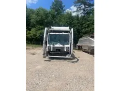 2003 MACK 600
