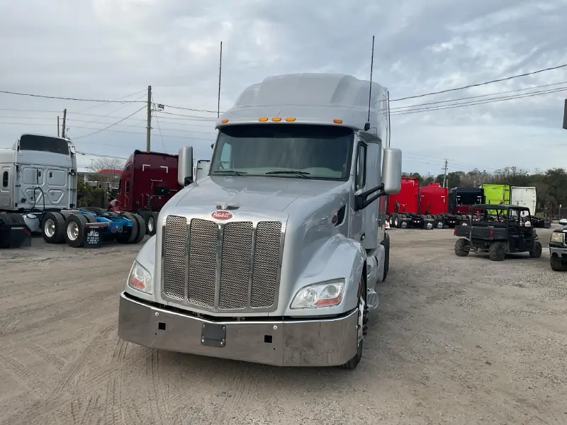 2021 PETERBILT 579