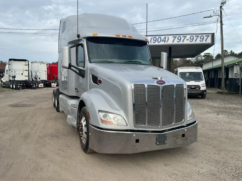 2021 PETERBILT 579