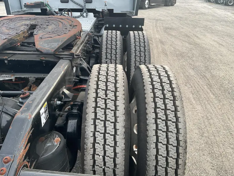 2021 PETERBILT 579