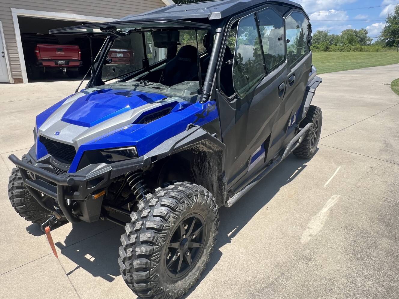 A photo of this 2024 Polaris GENERAL XP 4 1000 PREMIUM