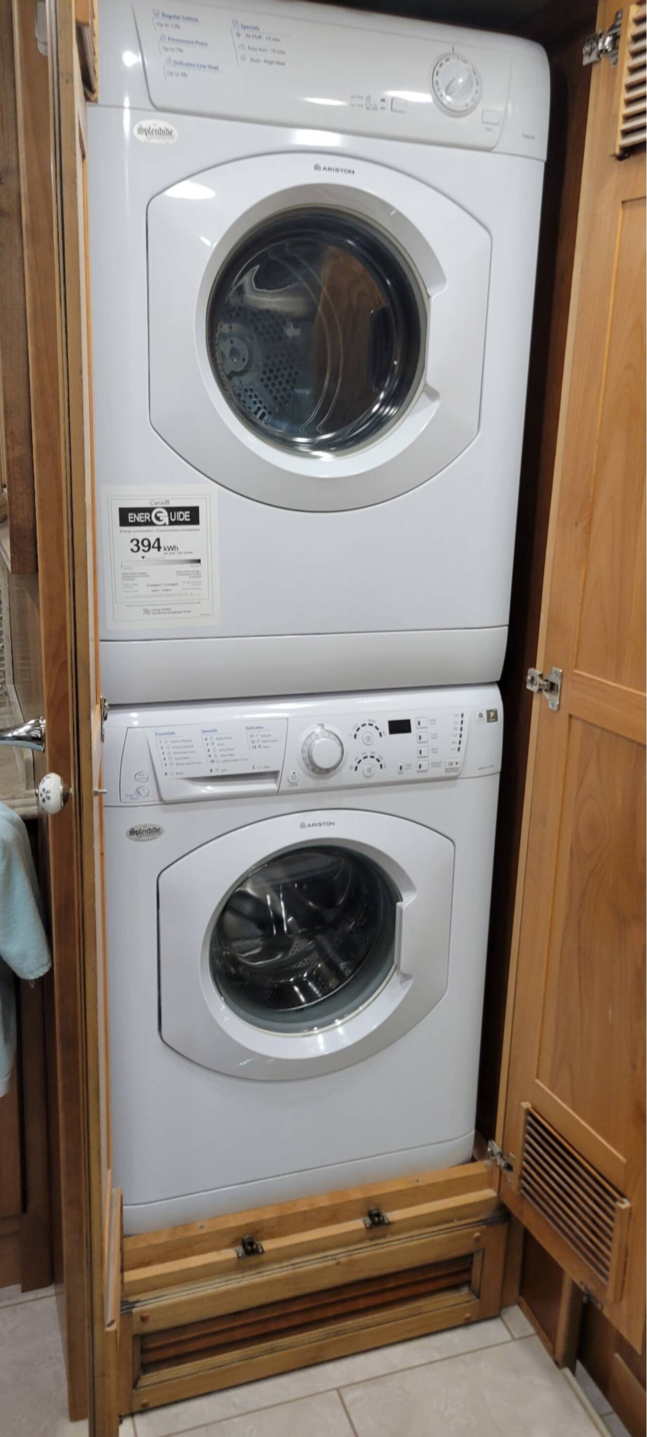 A photo of this 2017 Tiffin Motorhomes PHAETON 40 QBH
