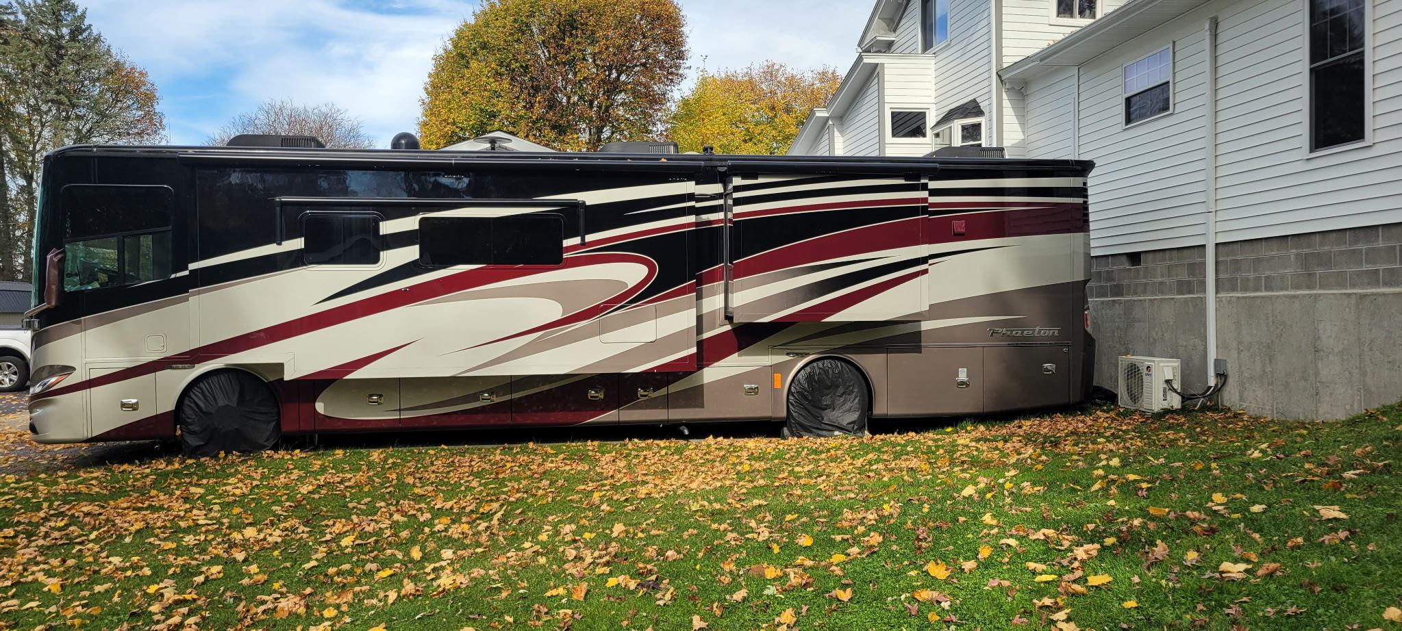 2017 Tiffin Motorhomes PHAETON 40 QBH in dansville NY