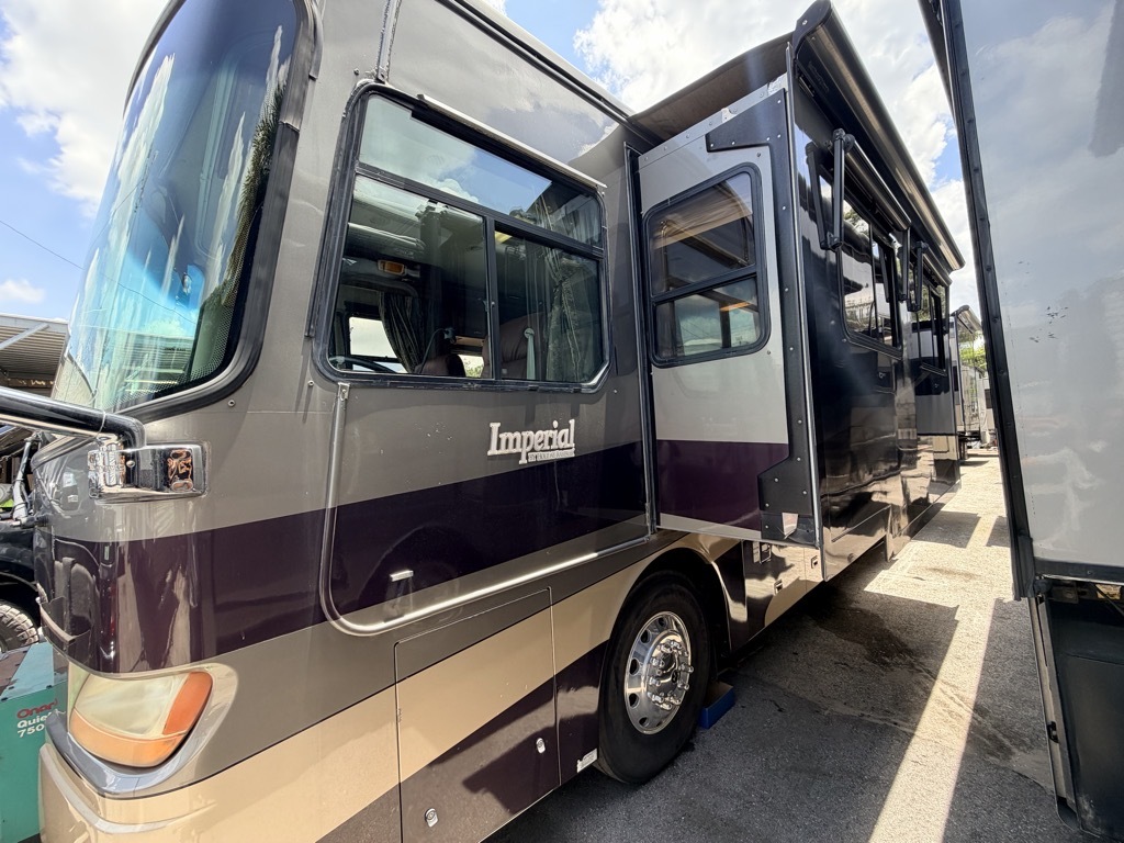 2004 Holiday Rambler IMPERIAL 40PDQ in tampa FL