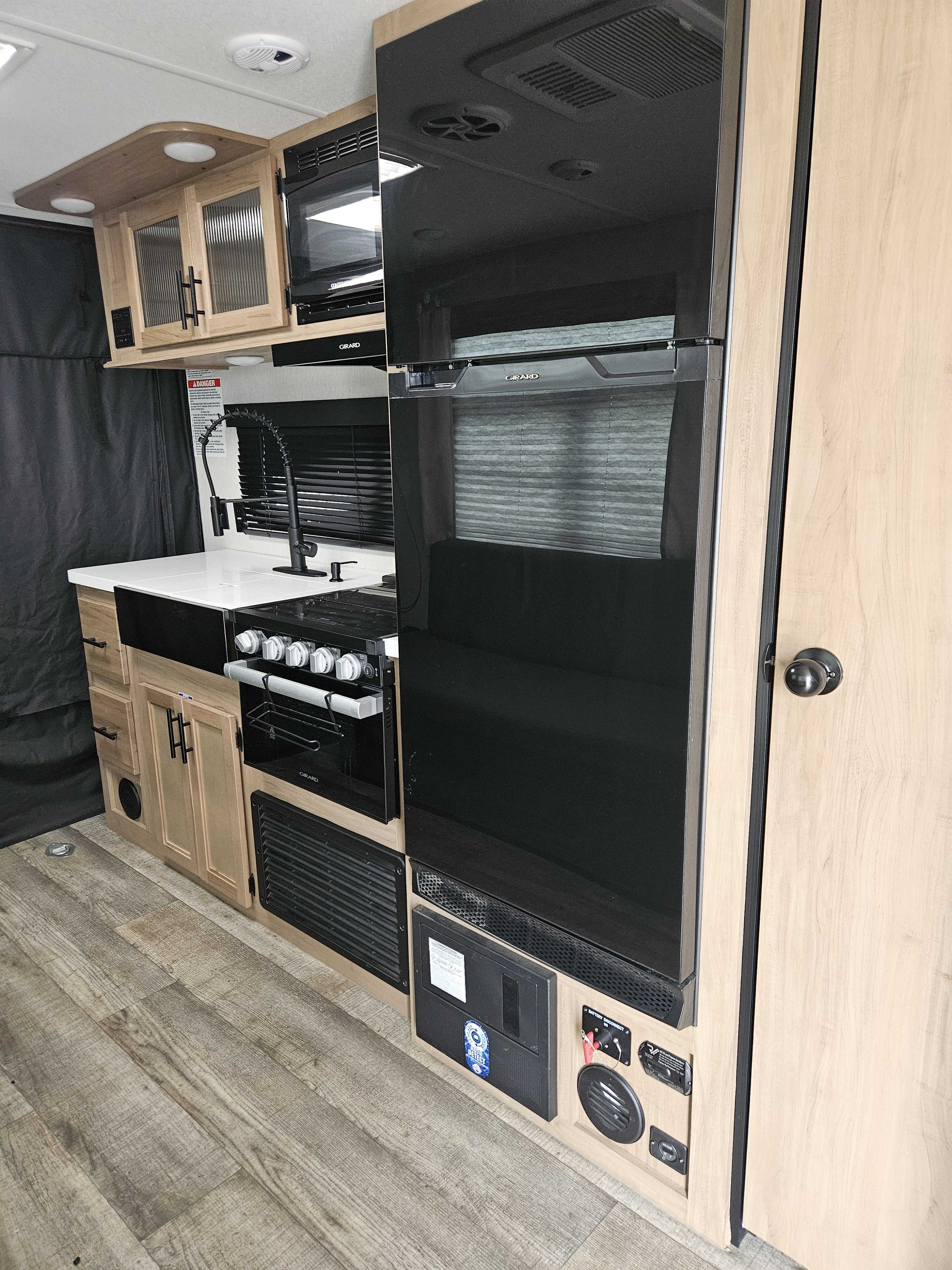 2023 Forest River CHEROKEE GREY WOLF BLACK LABEL TOY HAULER 18RRBL in lavista NE