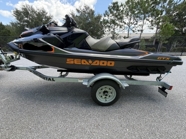 2022 Sea-Doo GTX 170 TECH PACKAGE WITH AUDIO IDF AND IBR in sarasota FL