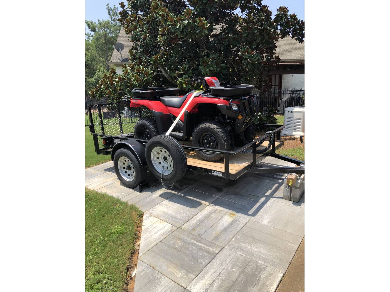 A photo of this 2025 Honda FOURTRAX FOREMAN RUBICON 4X4