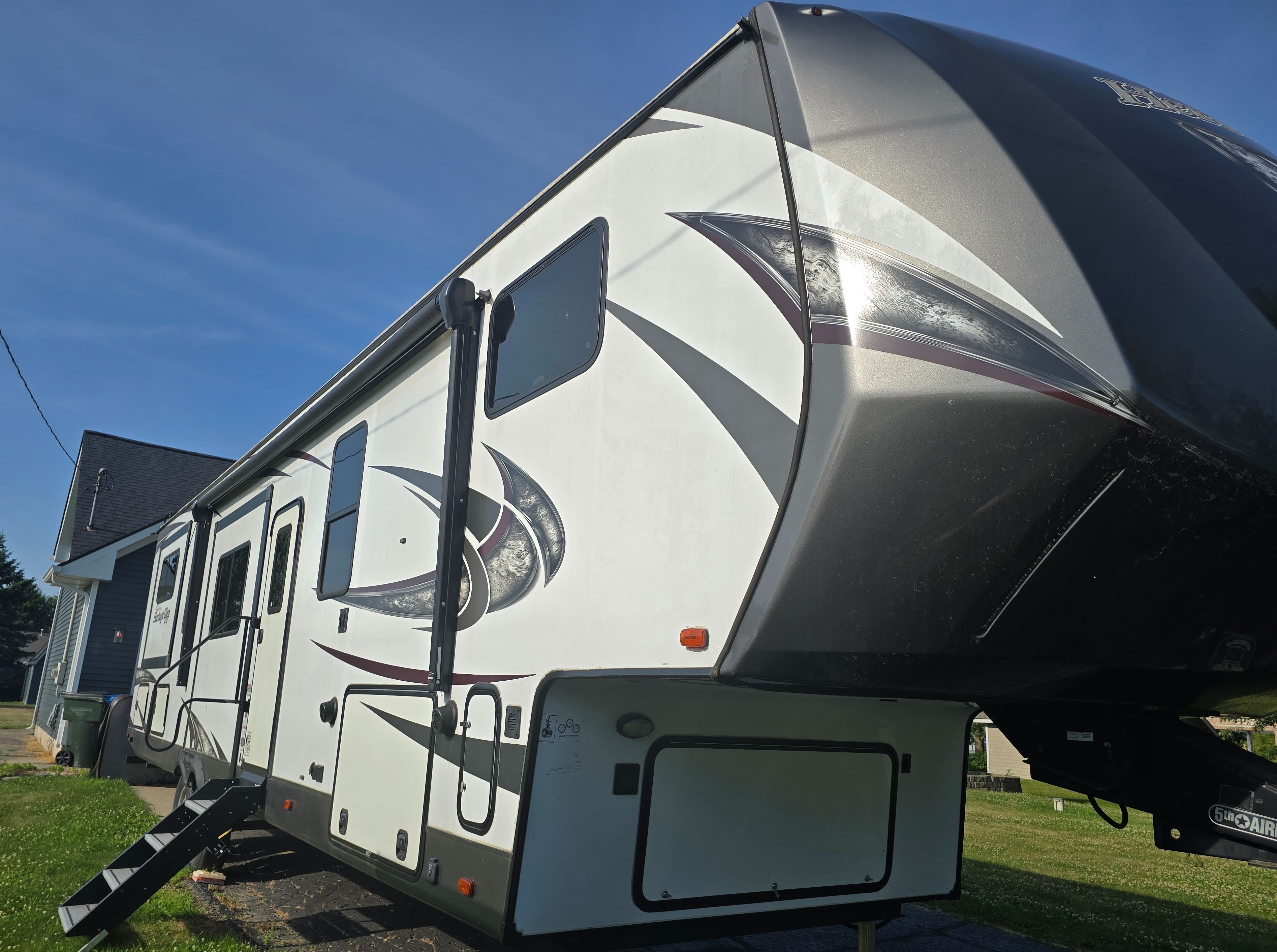 2019 Forest River WILDWOOD HERITAGE GLEN LTZ 372RD RV