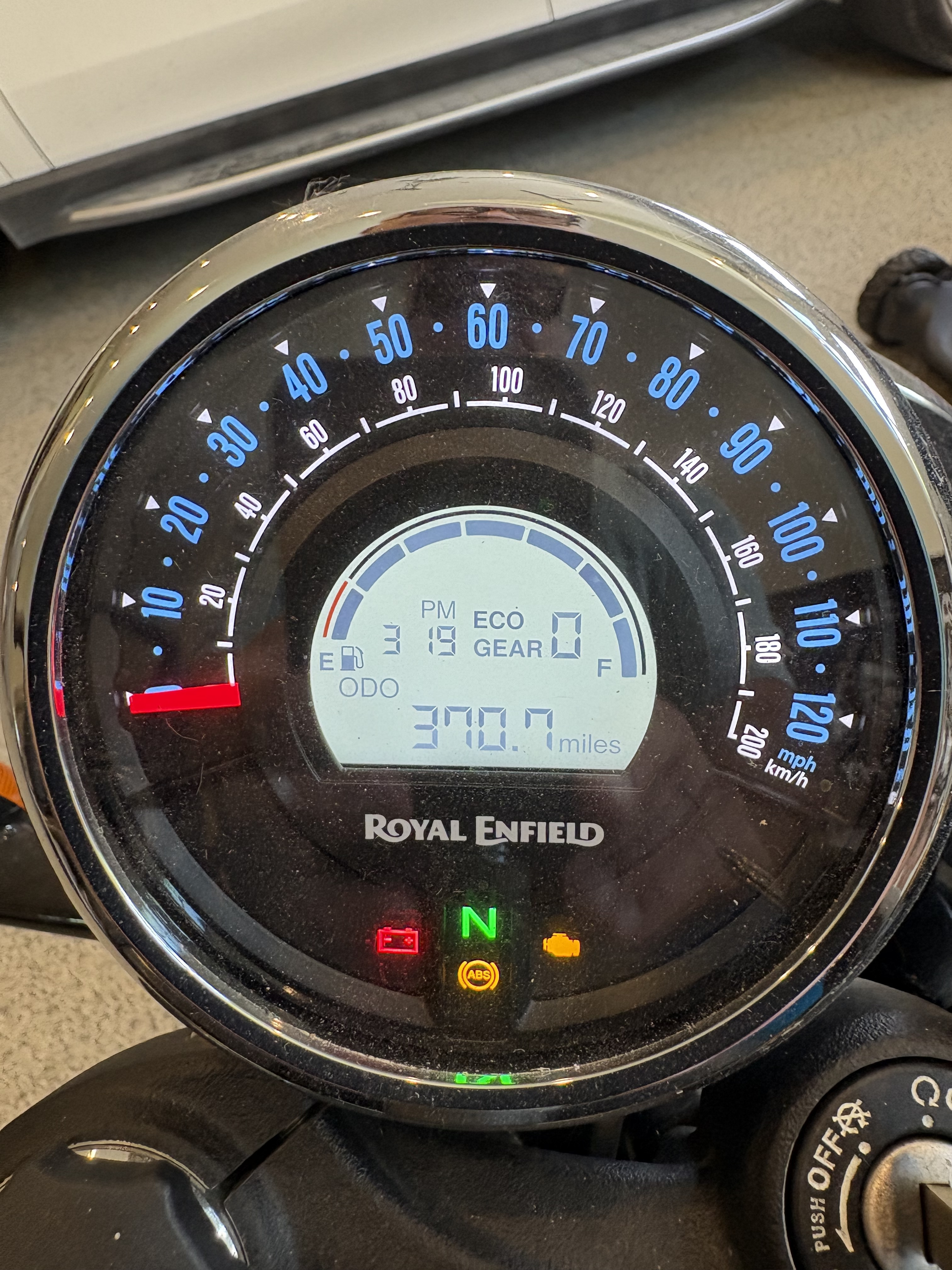 2021 Royal Enfield METEOR 350 Cruiser motorcycle