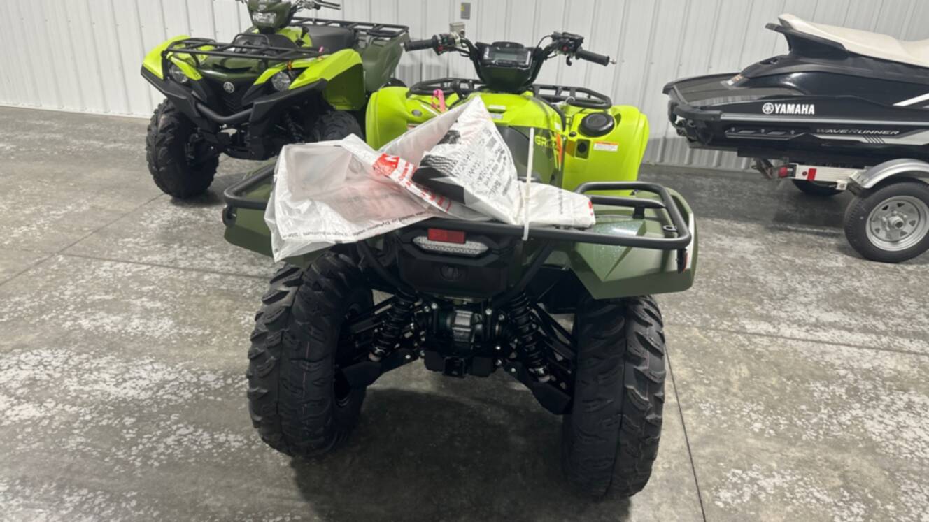 A photo of this 2026 Yamaha Grizzly EPS