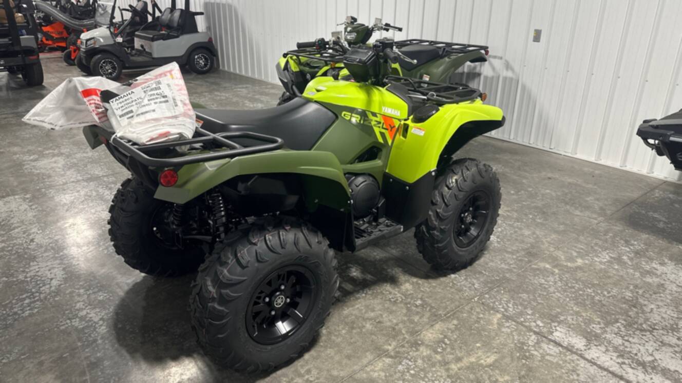 A photo of this 2026 Yamaha Grizzly EPS