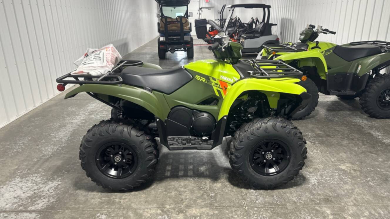 A photo of this 2026 Yamaha Grizzly EPS