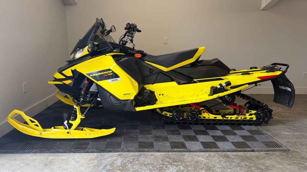 2021 Ski-Doo RENEGADE X-RS 850 E-TEC in milford NH