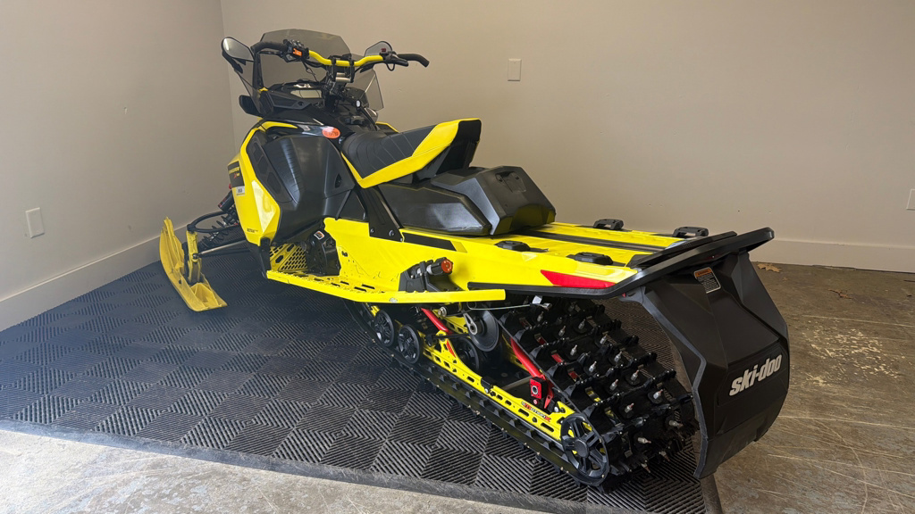 2021 Ski-Doo RENEGADE X-RS 850 E-TEC in milford NH